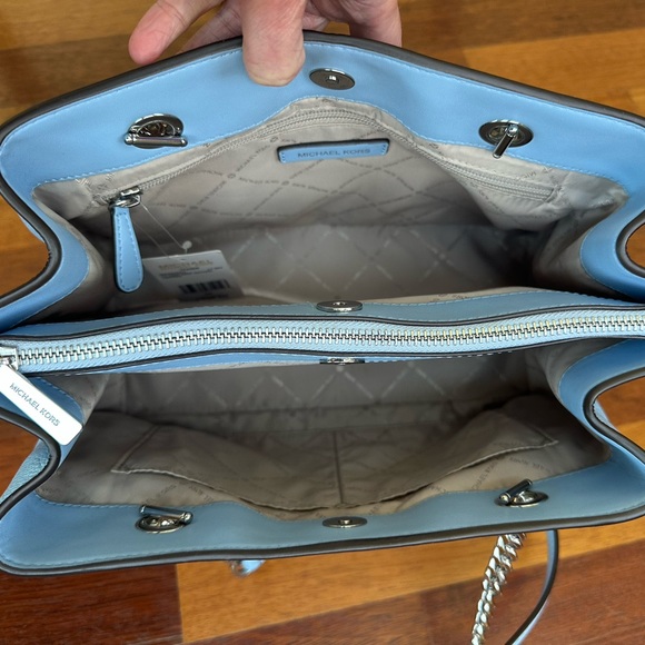 Michael Kors Teagan Large Satchel - Picture 3 of 9